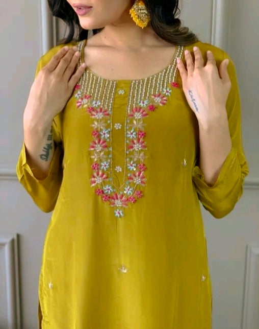 Launching New Fancy Kurta Set For Women 4 Nidaling Dhaga Embroidery Work Treaditional Roman Silk Fabric 3D Digital Print Duptta , Floral Ornamentation: Embroidered Fit/ Shape: A-line Occasion