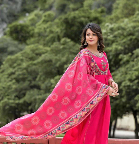 New Treaditional Roman Silk Fabric 3D Digital Duptta Embroidery Kurta Set