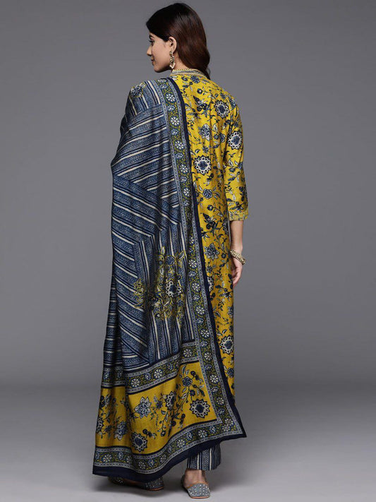 MASTER YELLOW A LINE PRINTED PREMIUM COTTON SUIT, Featuring mesmerizing Blue Aline Premium Cotton Suit which is seamless blend of elegance and comfort.