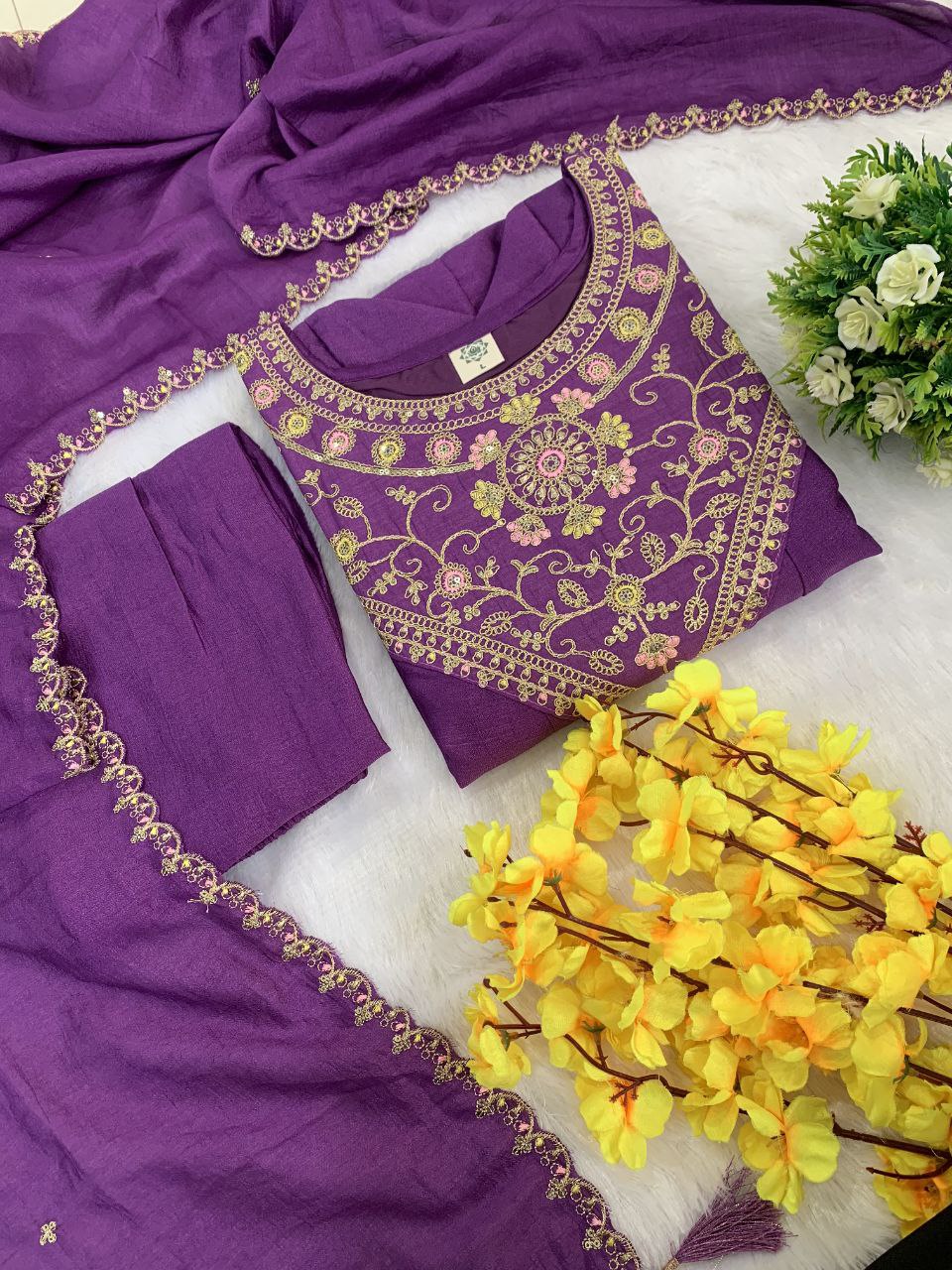 Launching New designerbparty wear Look pure Vichitra Top Pent and Dupatta, Featuring Beautiful Anarkali suit set in pure Vichitra embroidery sequence work with Flared Top with dupatta embroidery border cat work.*✅